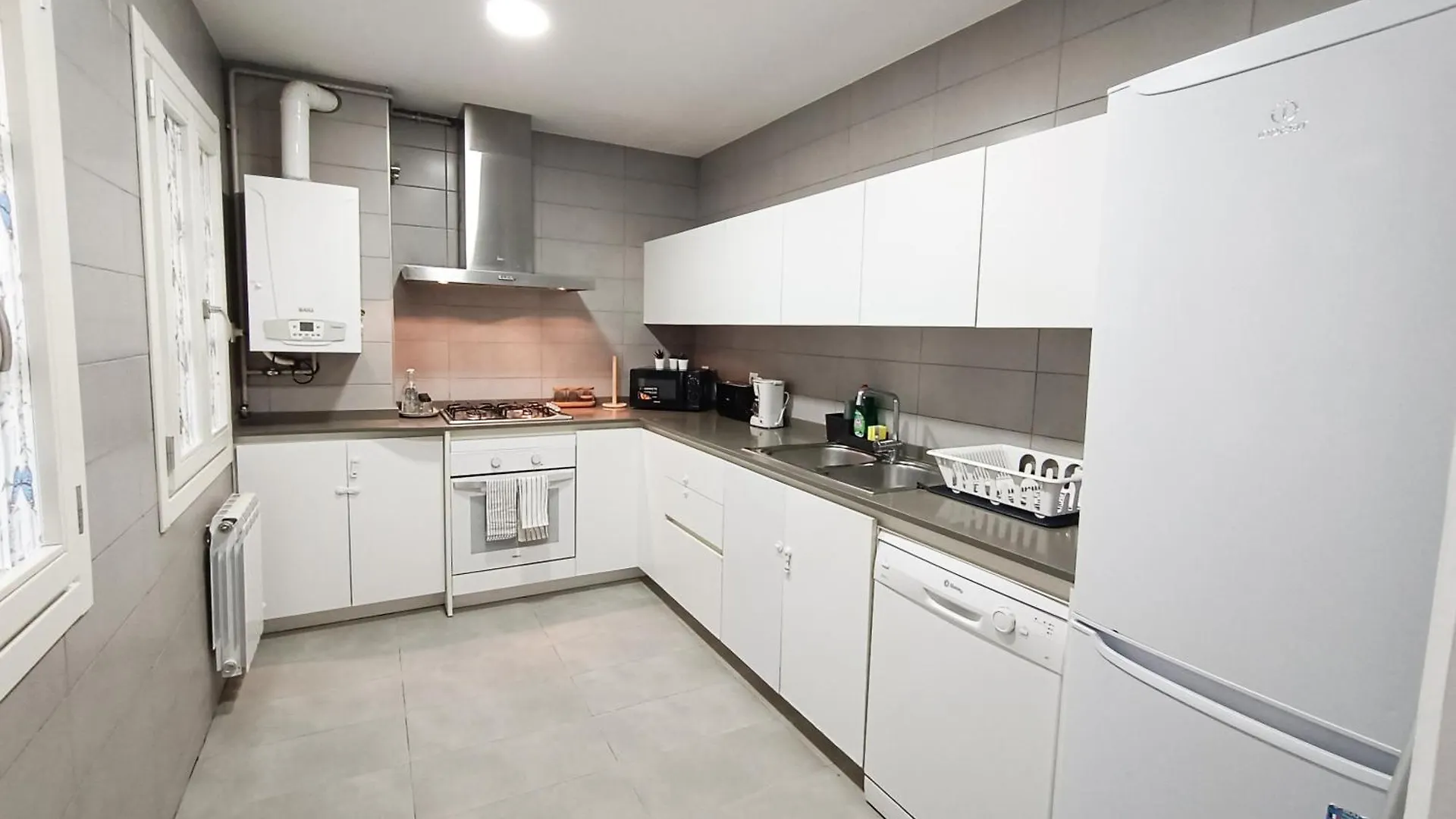 Oasis Rooms Barcelona - By La Rambla Auberge de jeunesse