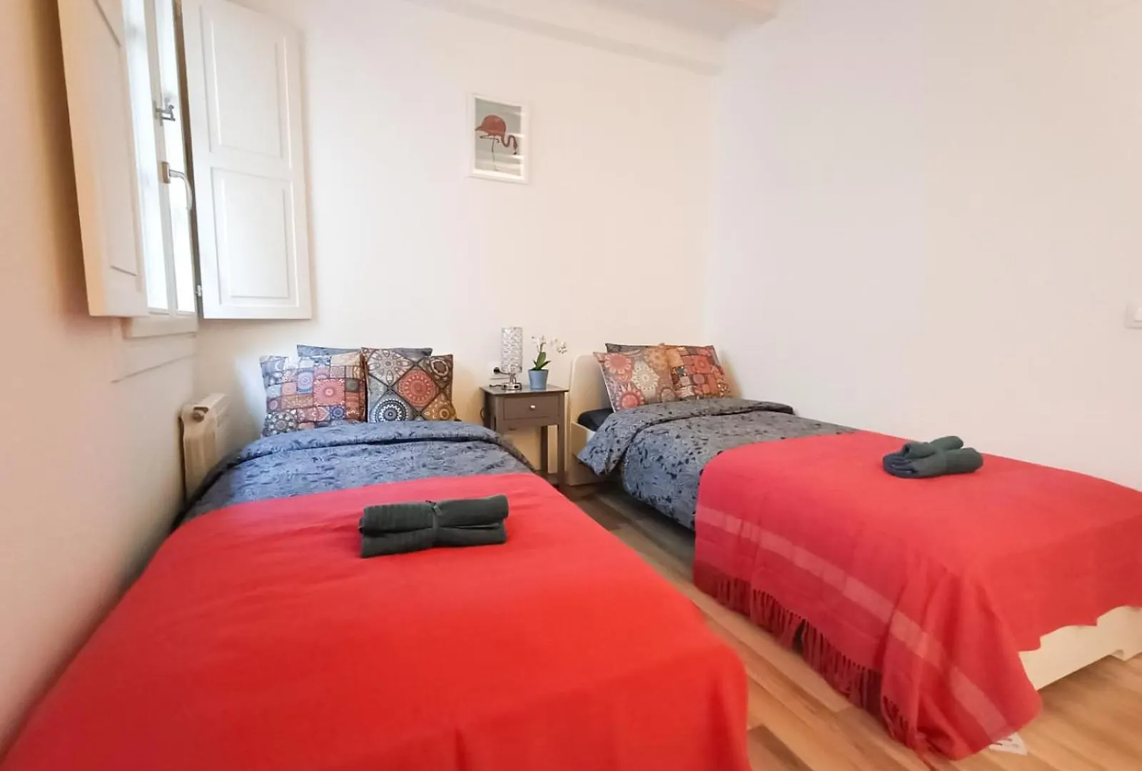 Oasis Rooms Barcelona - By La Rambla 0*,  ספרד